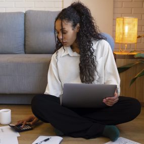 full-shot-woman-working-as-economist (1)